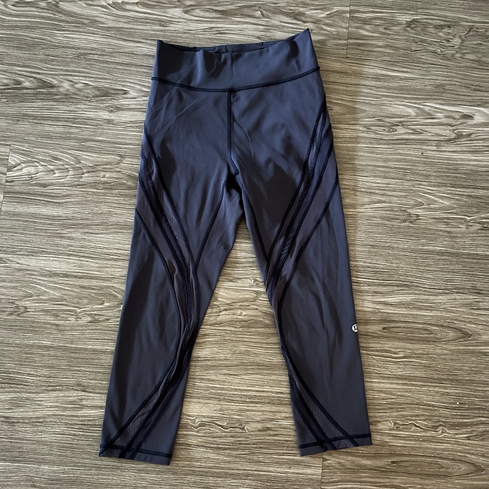 Lululemon blue legging size 6